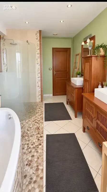 Belle propriété familiale avec piscine f Bourbon -Lancy - photo 13