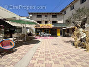 Commerce à L&#039;ISLE-SUR-LA-SORGUE