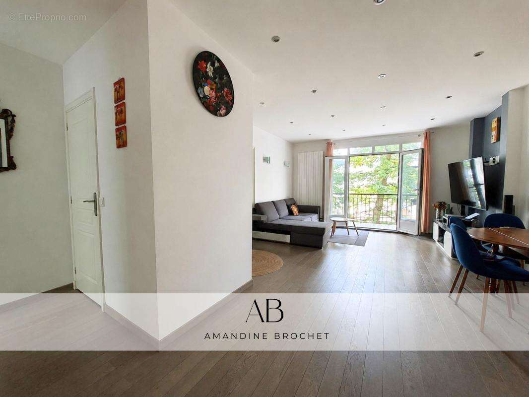 Appartement à VERSAILLES