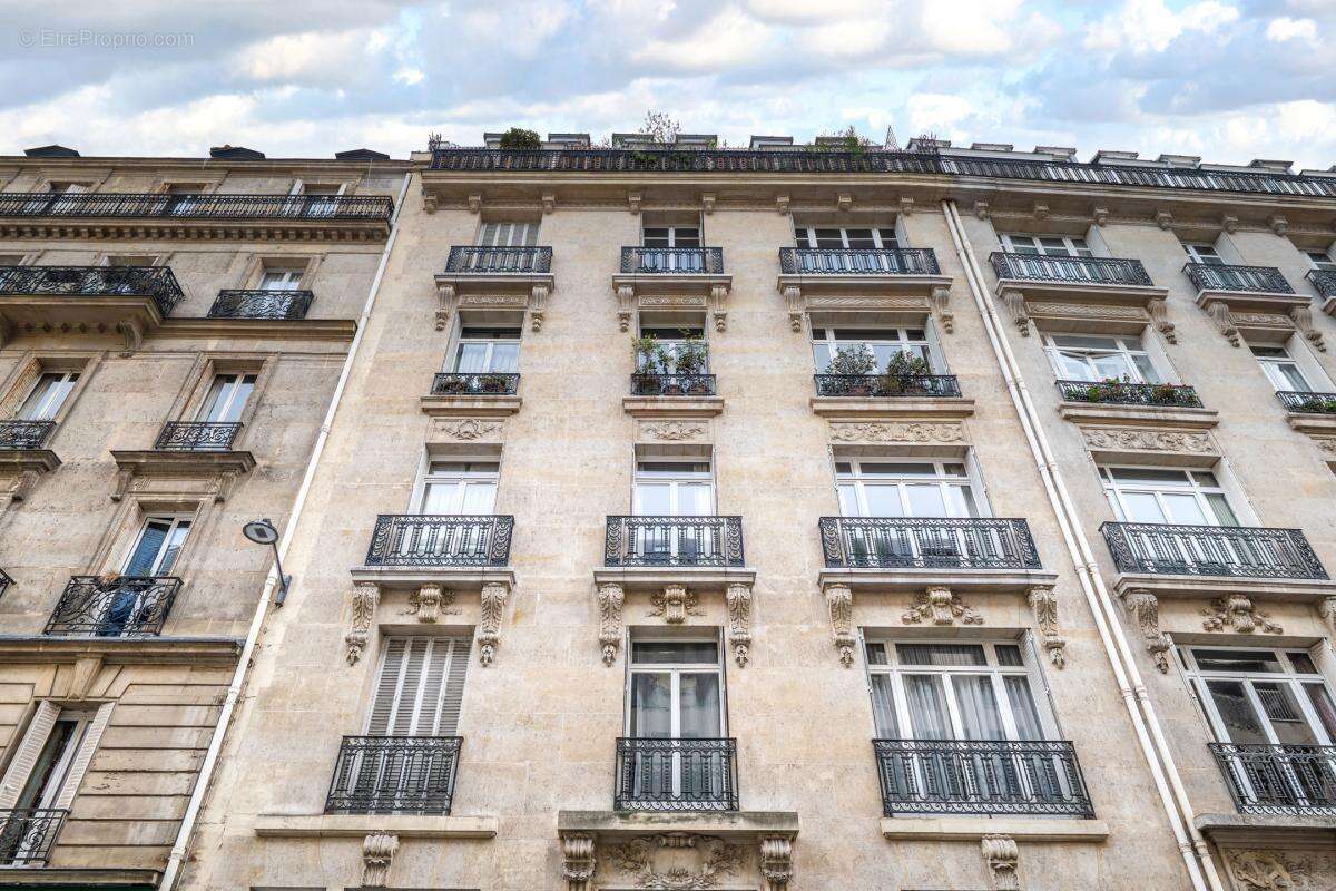 Appartement à PARIS-6E