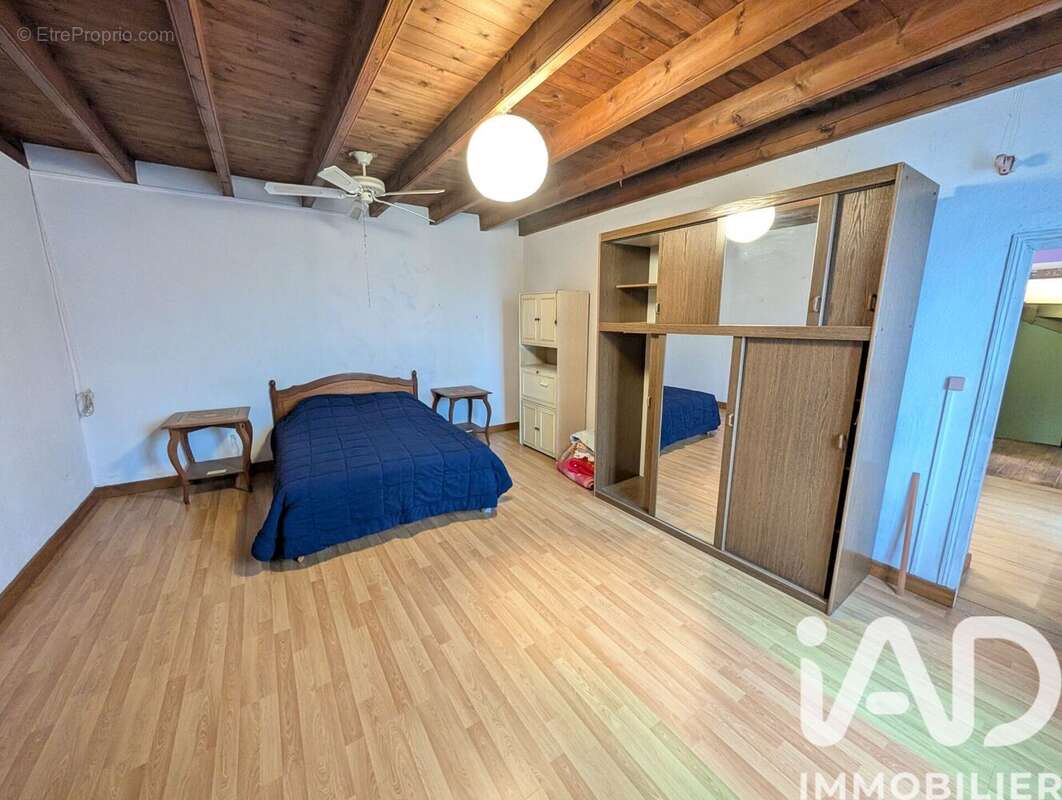 Photo 9 - Maison à LUSSAC-LES-CHATEAUX