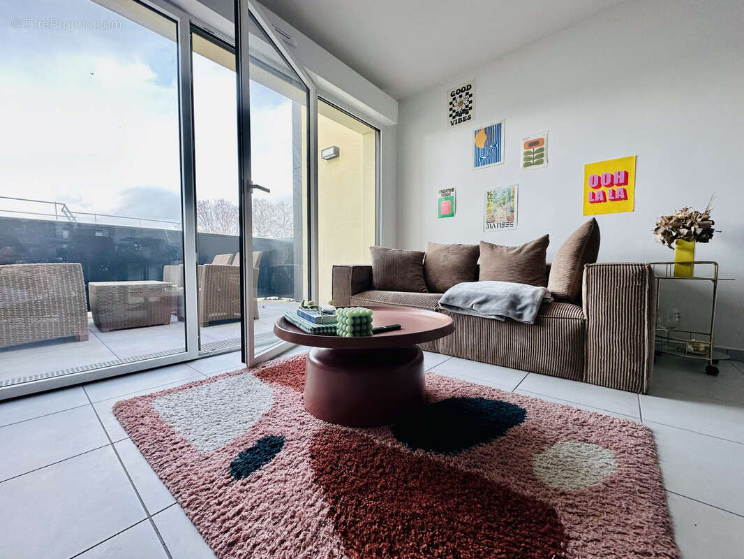 Appartement à LATTES