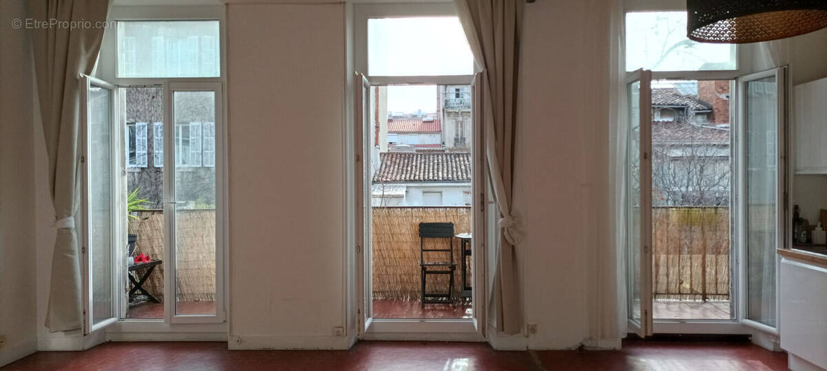 Appartement à MARSEILLE-1E