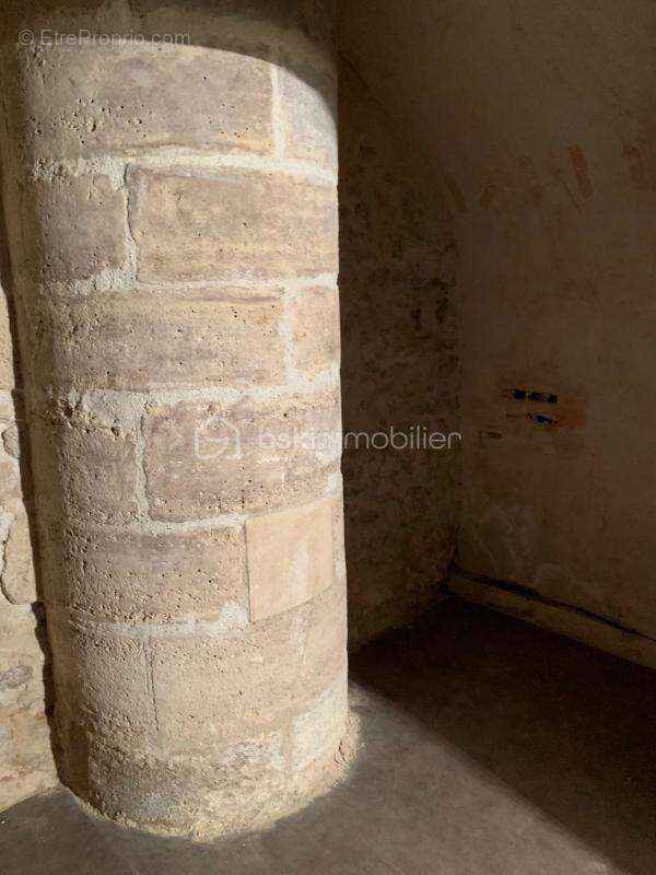 Commerce à PARIS-1E