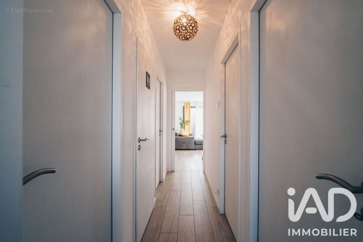Maison 108 m² à Saint-Sebastien-Sur-Loire  - photo 7