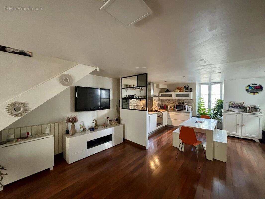 Maison à LA ROCHE-BLANCHE