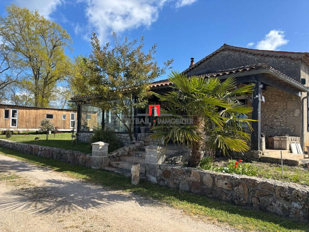 Maison à SAINT-ANDRE-DE-CUBZAC