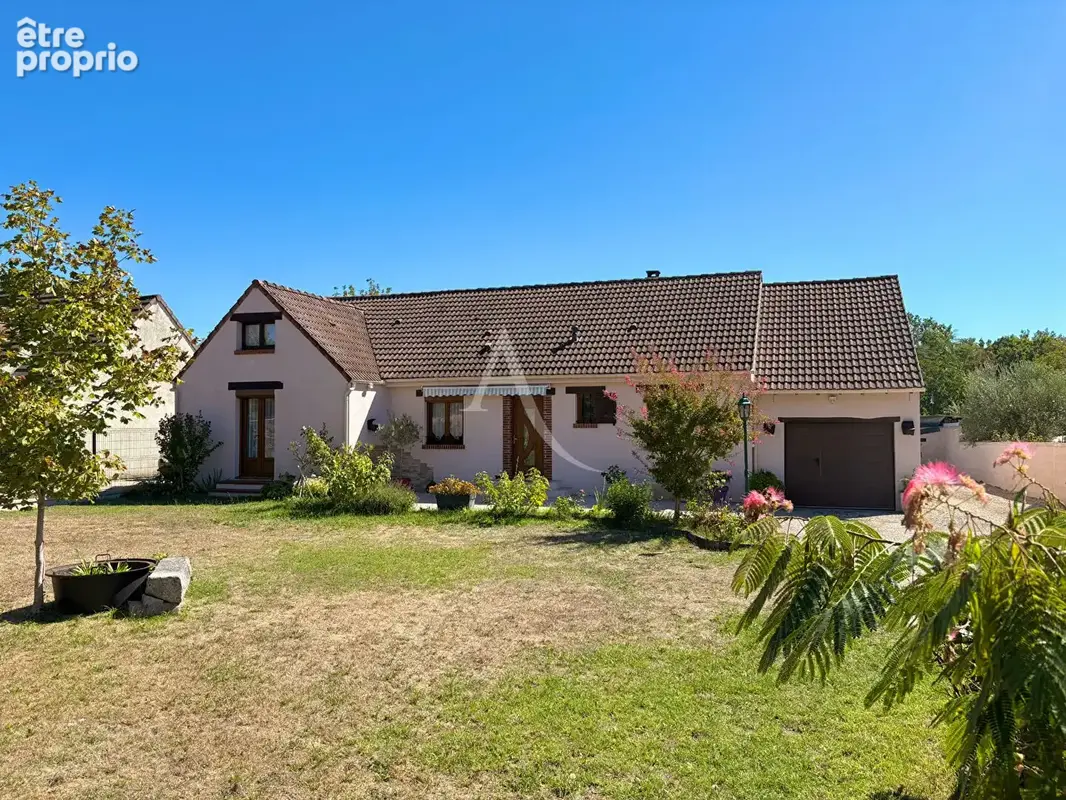 Photo Maison à Fay-Aux-Loges au prix de 307 000€