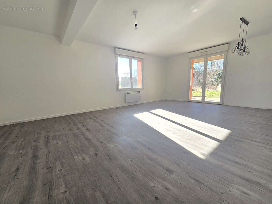 Appartement à DOMMARTIN