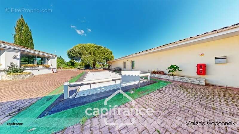 Maison à SAINTE-SOULLE