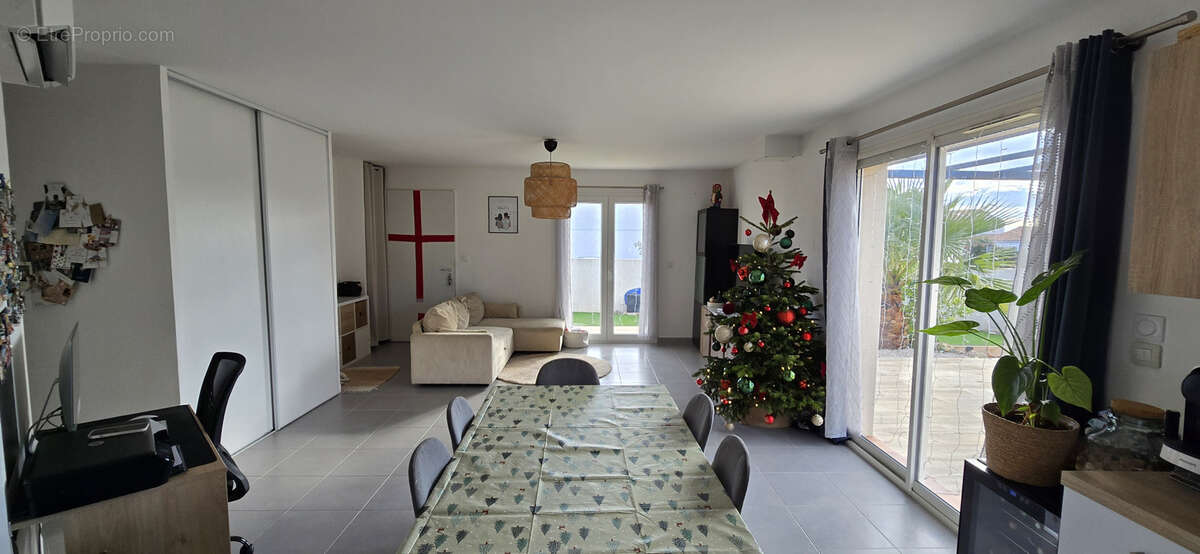 Maison à JONQUIERES