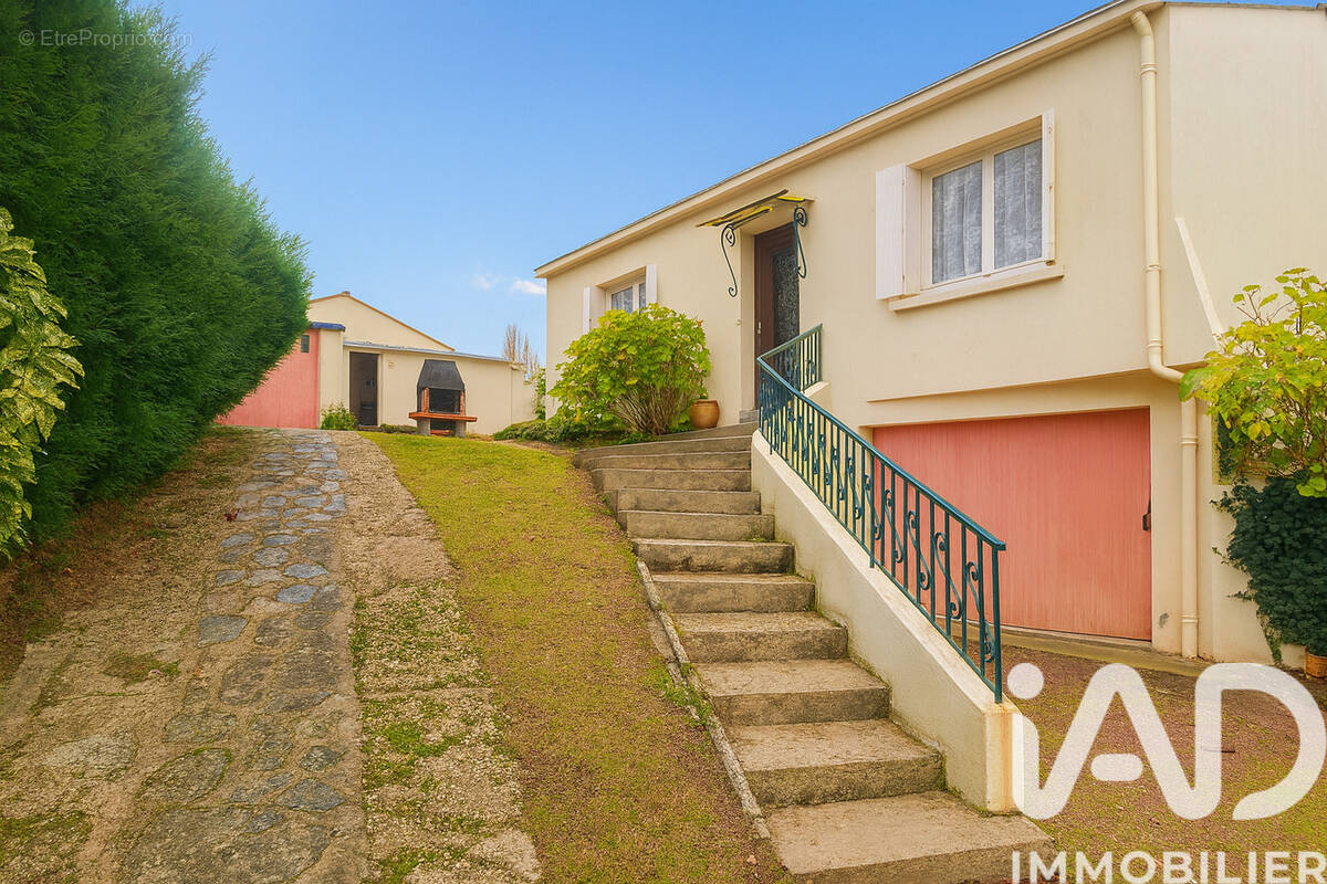 Photo 1 - Maison à LA CHAIZE-GIRAUD