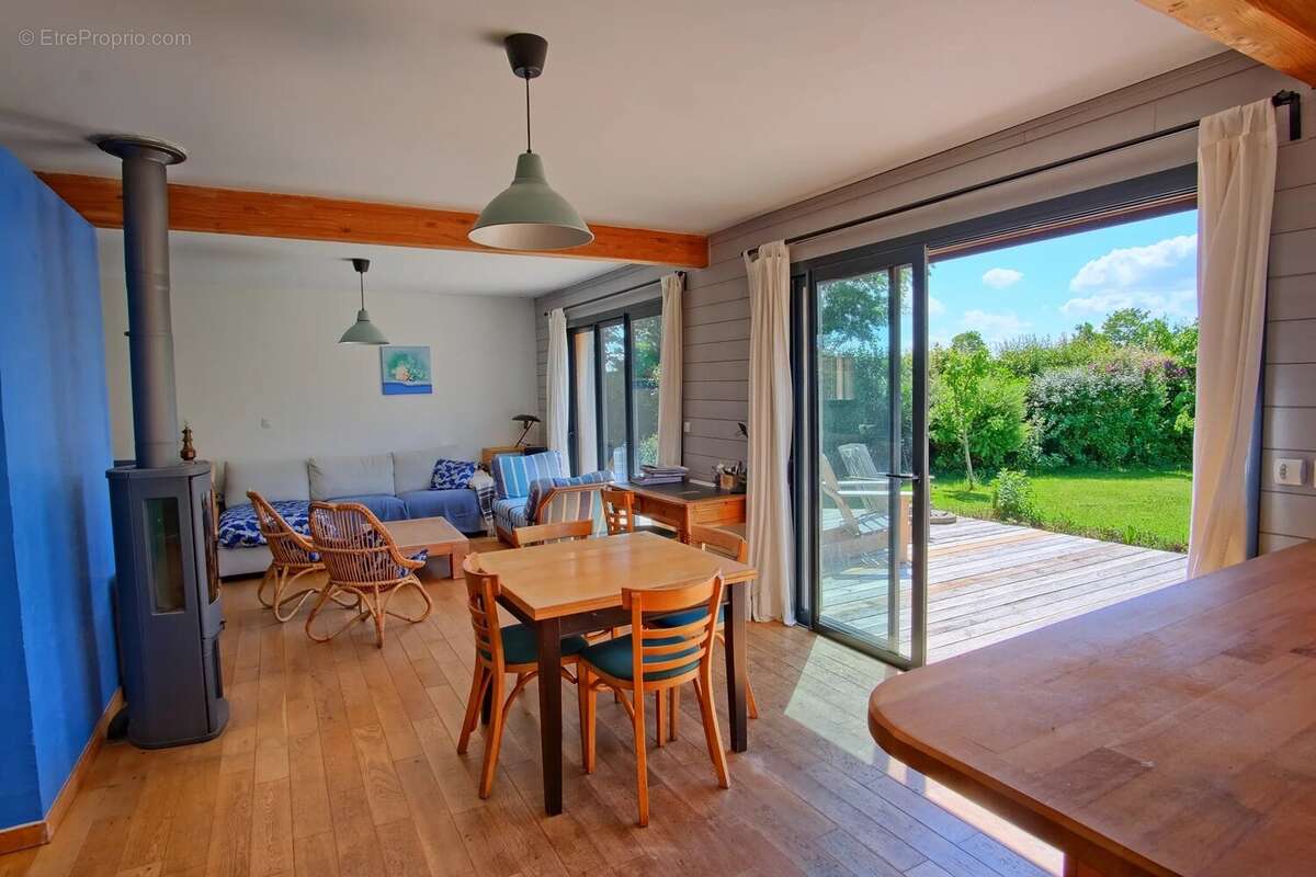 Maison à BERNIERES-SUR-MER