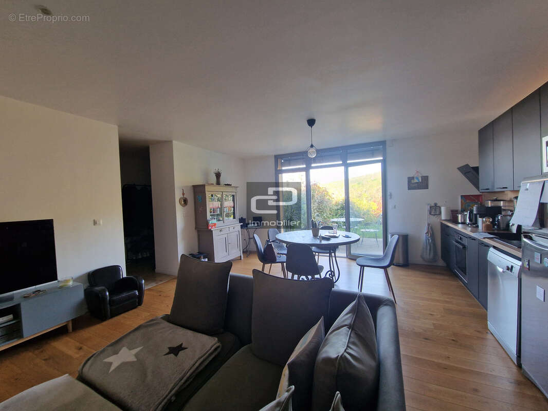 Appartement à POLEYMIEUX-AU-MONT-D'OR