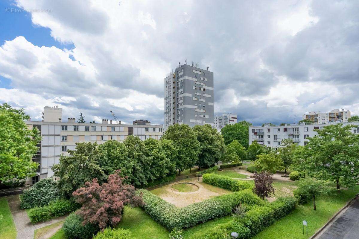 Appartement à ROSNY-SOUS-BOIS