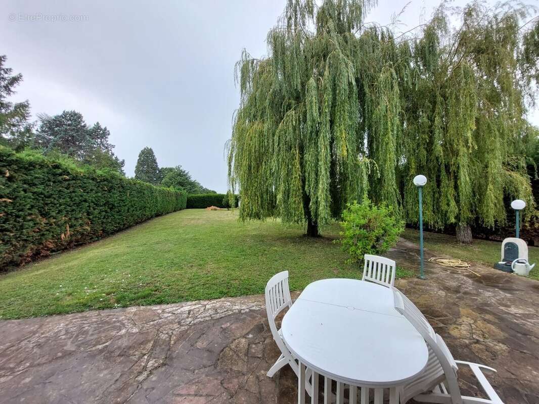 Maison à MONTFORT-L'AMAURY