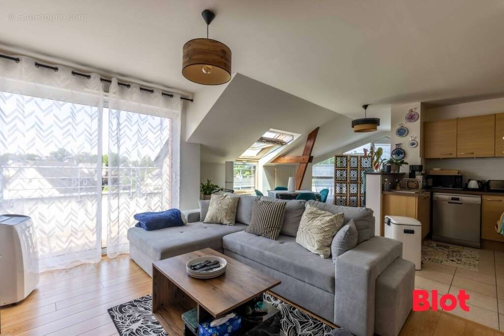 Appartement à THORIGNE-FOUILLARD