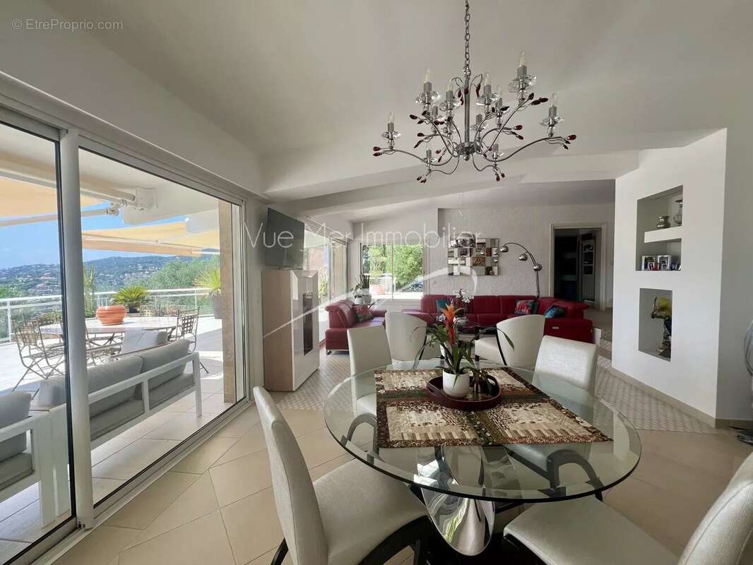 Villa avec piscine et vue panoramique – Le Lavandou - photo 6