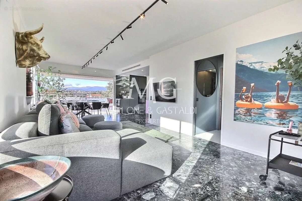 Cannes pointe croisette - 4p toit terrasse - parking - photo 7