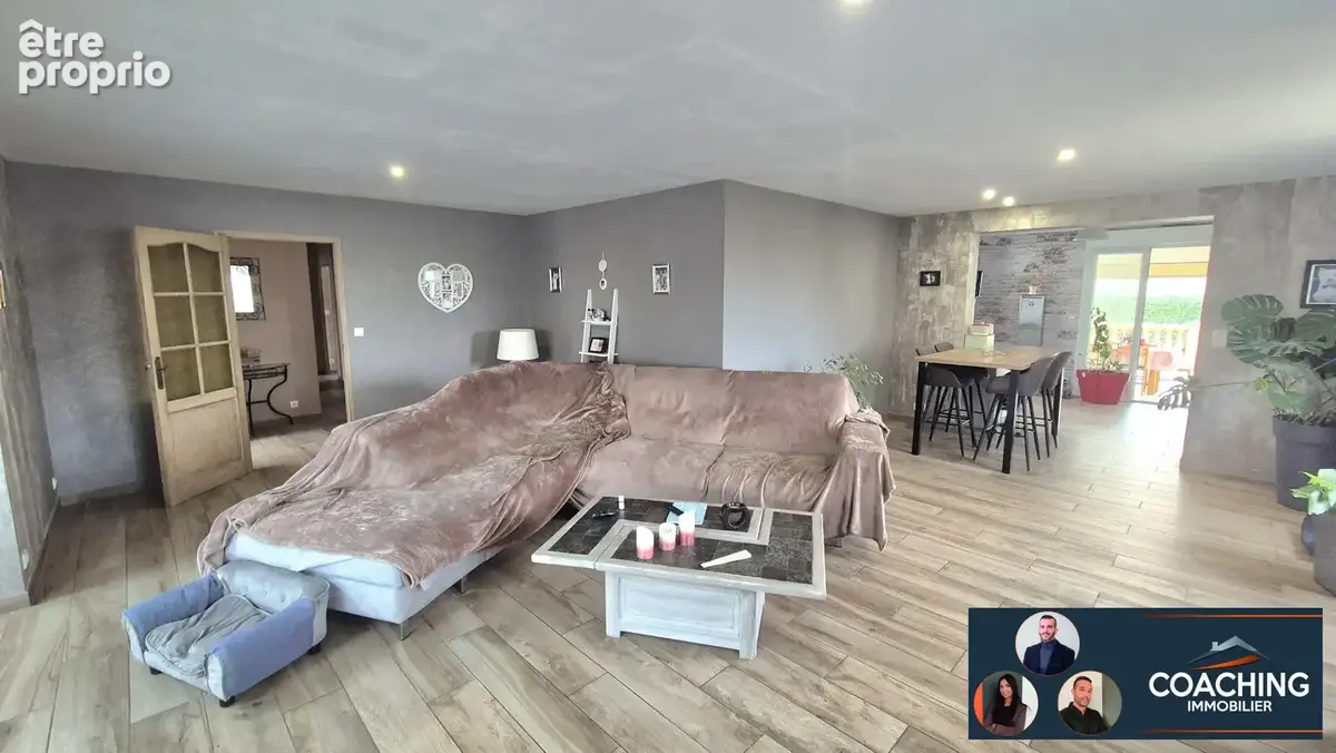 Maison 9 pièces 186 m² à vendre à Frignicourt (51300) - photo 9