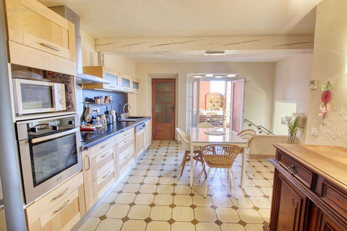 Maison à FAYENCE