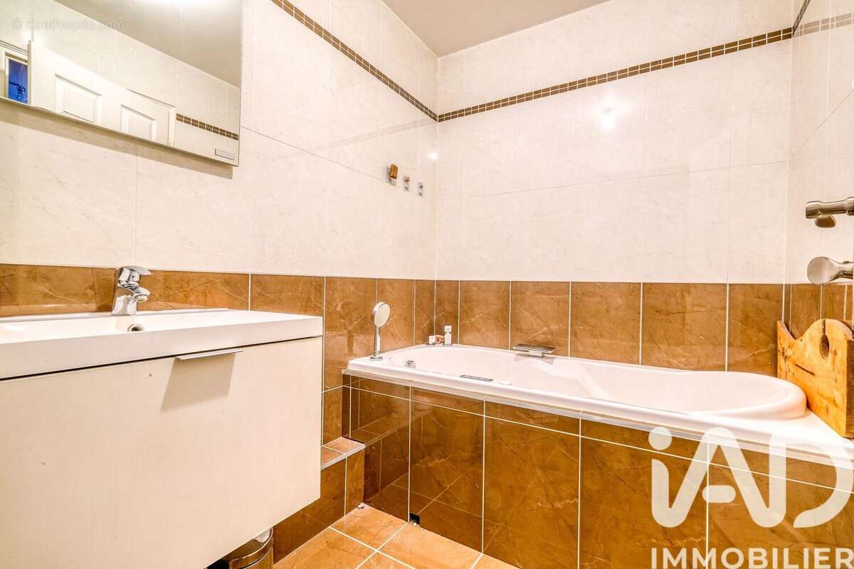 Photo 8 - Maison à CHAMPS-SUR-MARNE