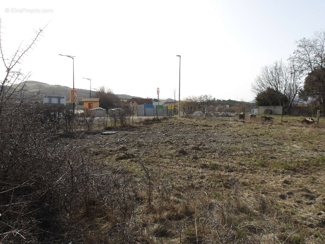Terrain à LA BATIE-NEUVE