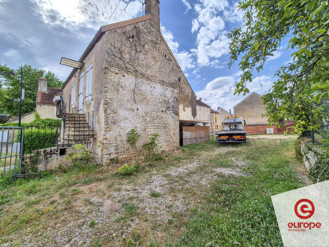 Maison 3 pièces 38m2 avec jardin à l'Isle-sur-Serein - photo 11