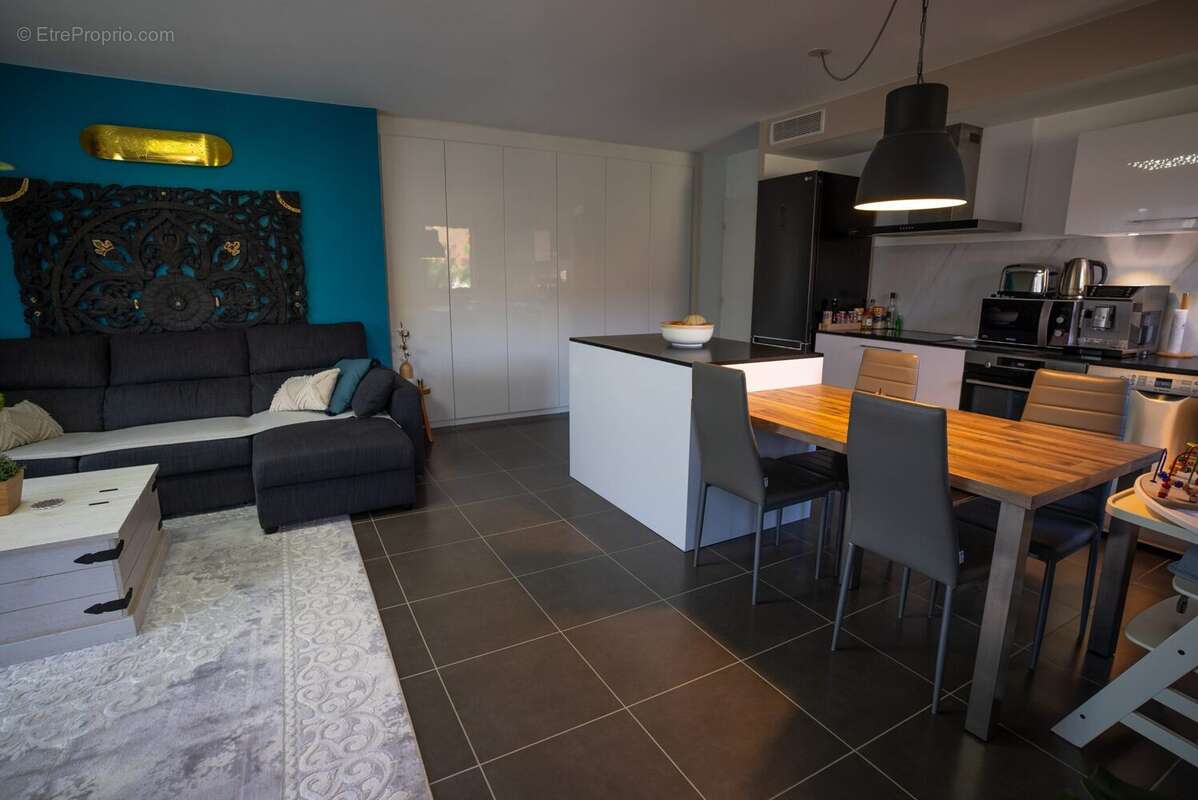 Appartement à NEYDENS