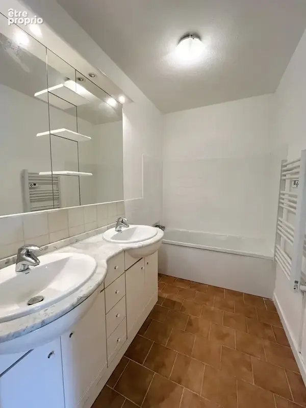 Appartement t3 de 63.64m2 avec terrasse et jardin privatif, 15ème marseille - photo 7