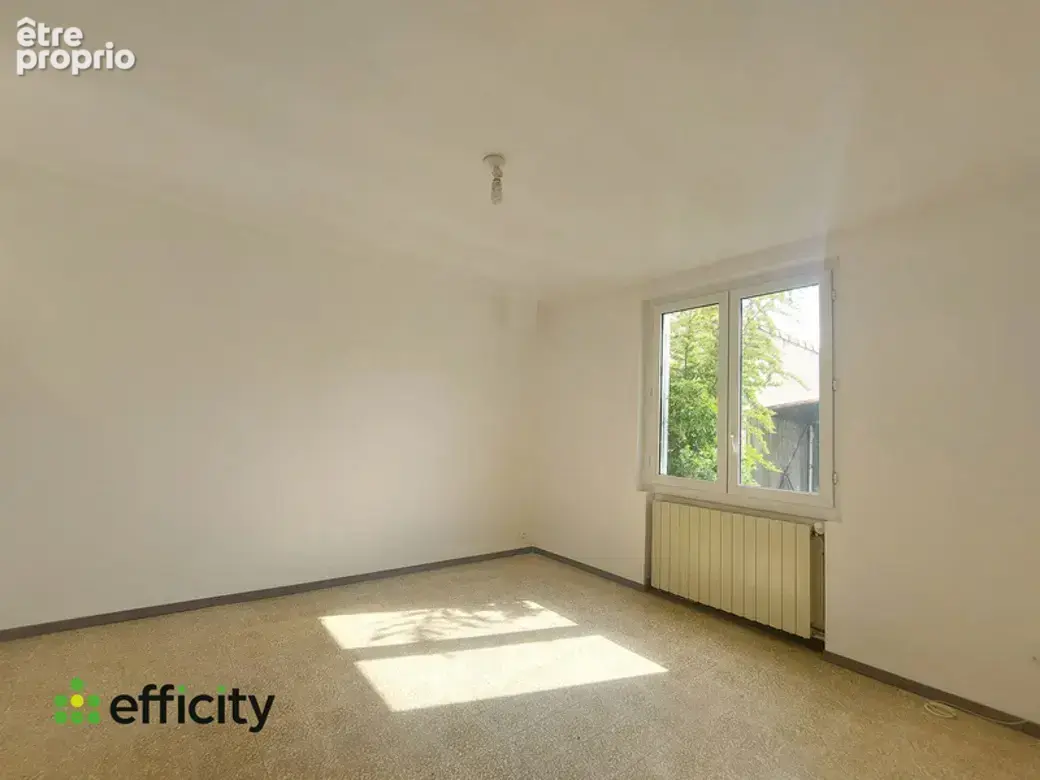 Maison 4 pièces 75 m² à vendre à Chateau-Arnoux-Saint-Auban (04160) - photo 5