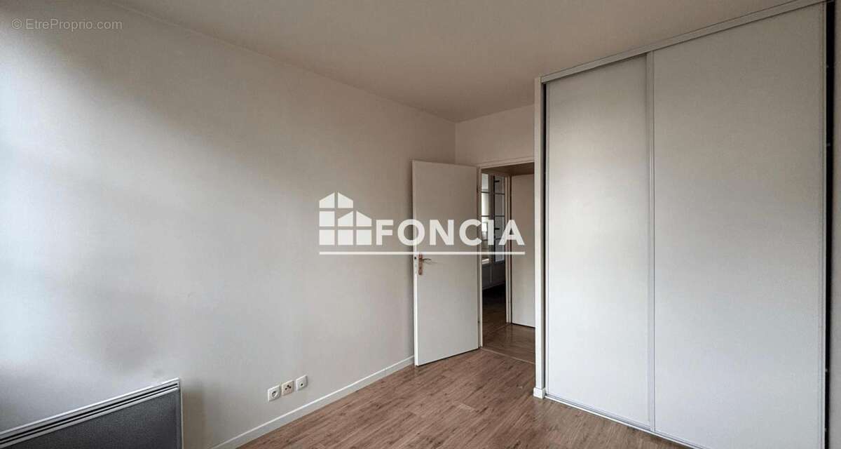 Appartement à BAILLY-ROMAINVILLIERS