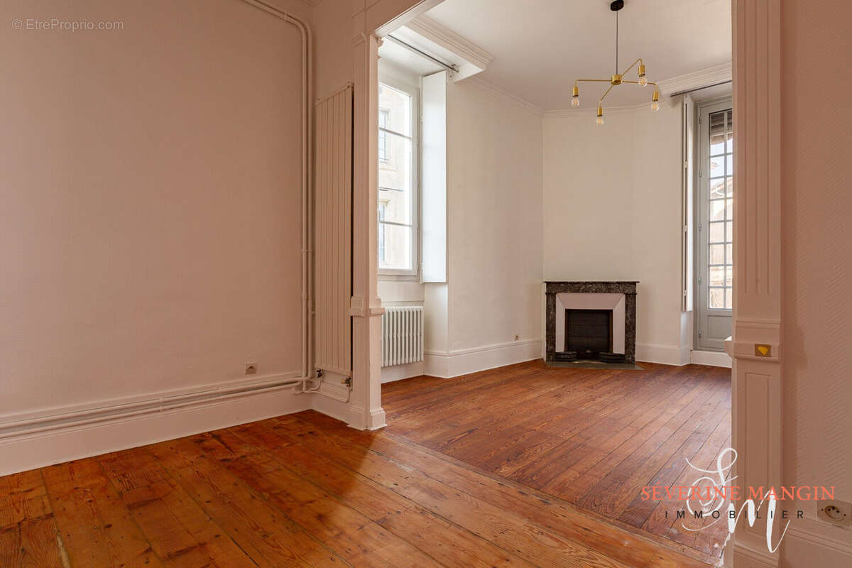 Appartement à ROMANS-SUR-ISERE