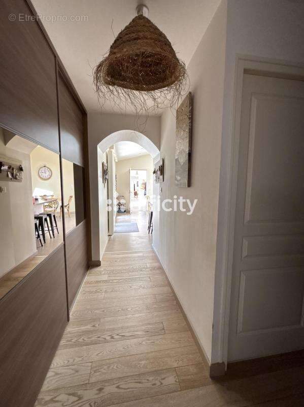 Maison 243 m² à Fontenay-Le-Comte  - photo 18