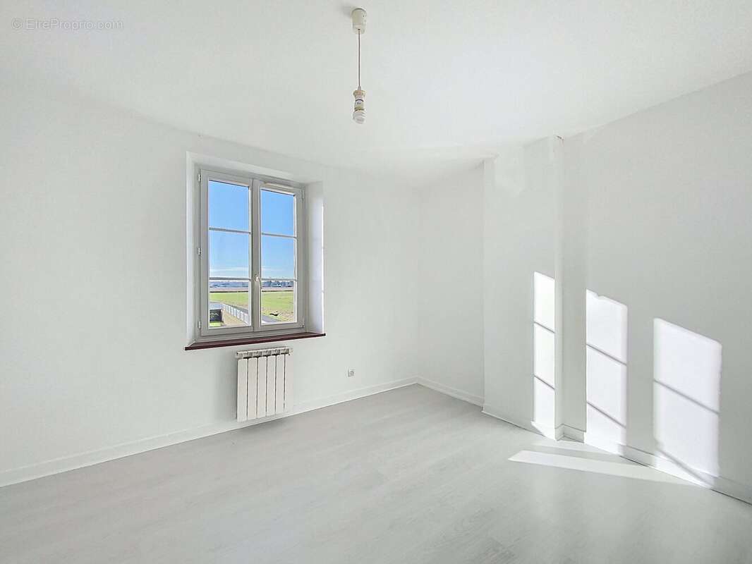 Maison à AZAY-SUR-CHER