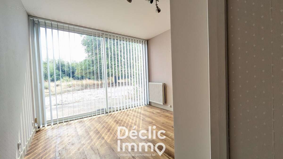 Maison à THEIL-RABIER