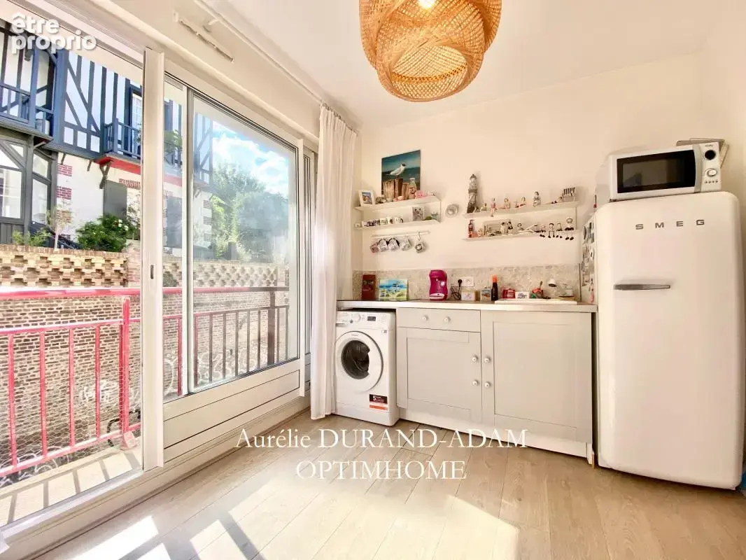 Très agréable studio meublé à vendre à deux pas de la plage - Cave - Emplacement recherché ! - photo 3