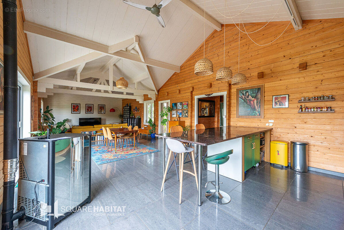 Maison à MORTAGNE-DU-NORD