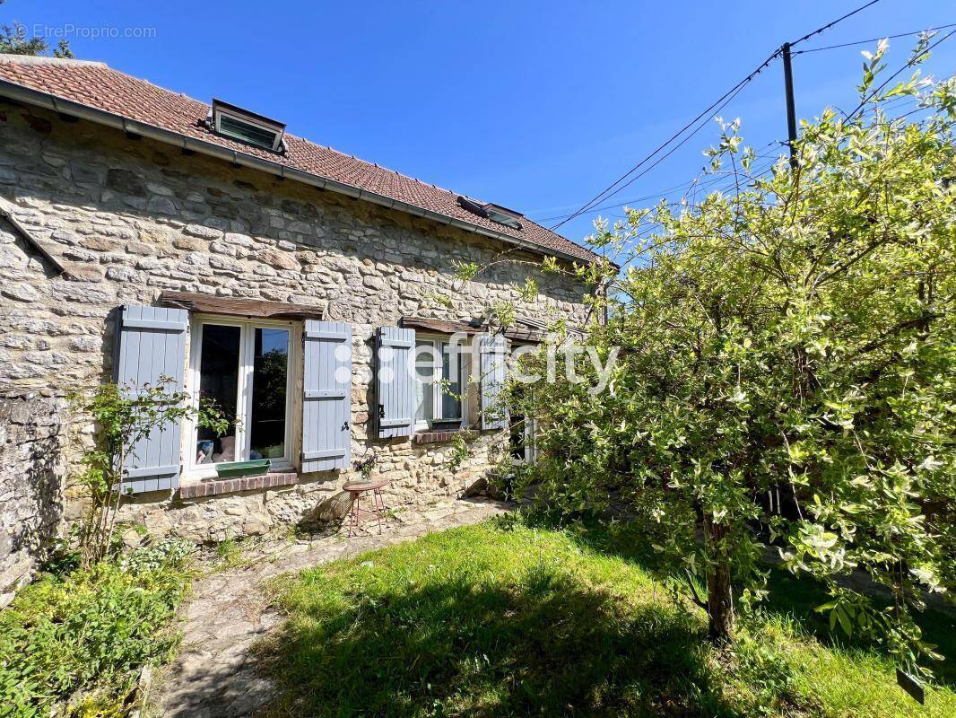 Maison à CREPY-EN-VALOIS