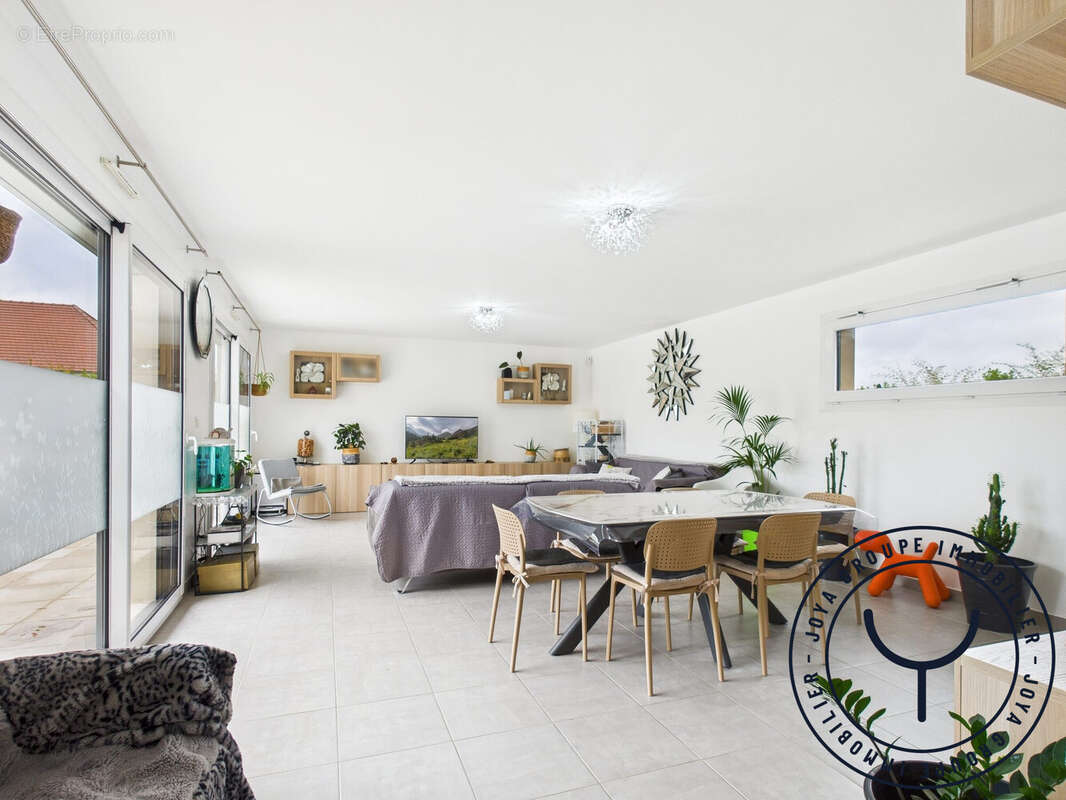 Maison à CRENEY-PRES-TROYES