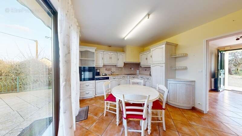 Maison 4 chambres + dépendances et grand terrain - photo 8