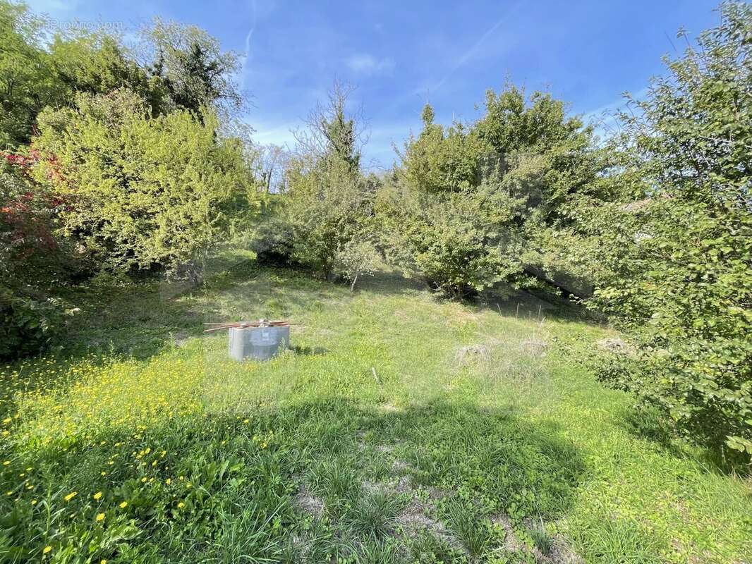 Maison à SAINT-NAZAIRE-LES-EYMES