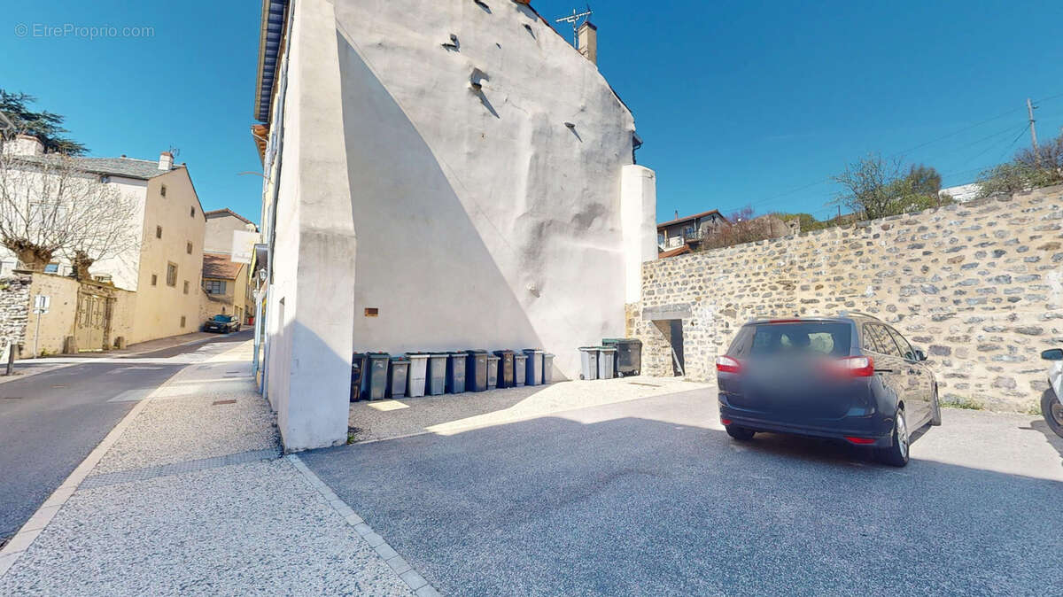 Appartement à LE MONASTIER-SUR-GAZEILLE