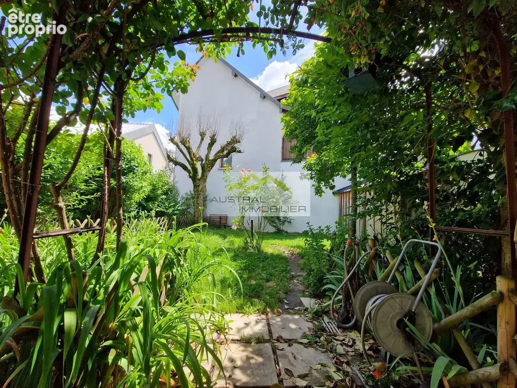 La Motte-Servolex - Maison T6 de 145 m2 avec jardin - photo 14