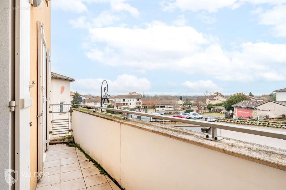 Appartement à CHARENTAY