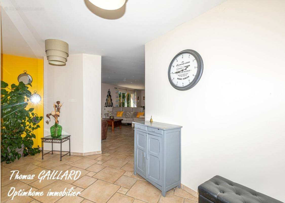 Maison de plain-pied 4 chambres - 184 m2 - photo 4
