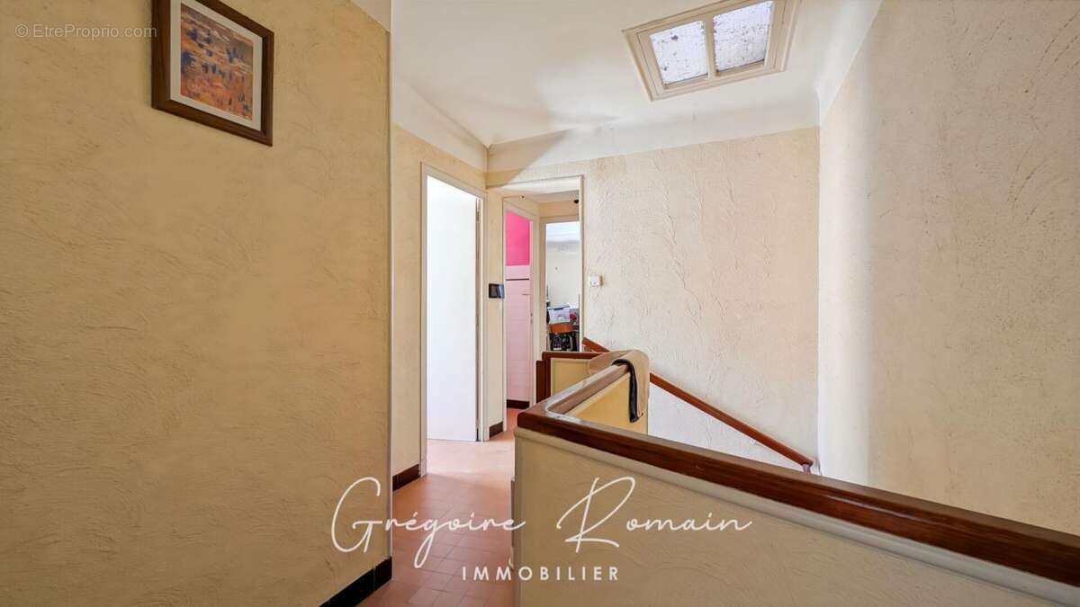 Maison à SAINT-CHAMAS