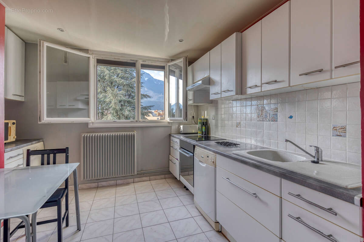 Appartement à ECHIROLLES
