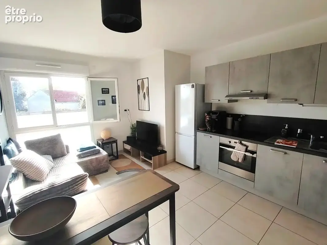 Troyes, Appartement type II dans copropriété sécurisée - photo 3