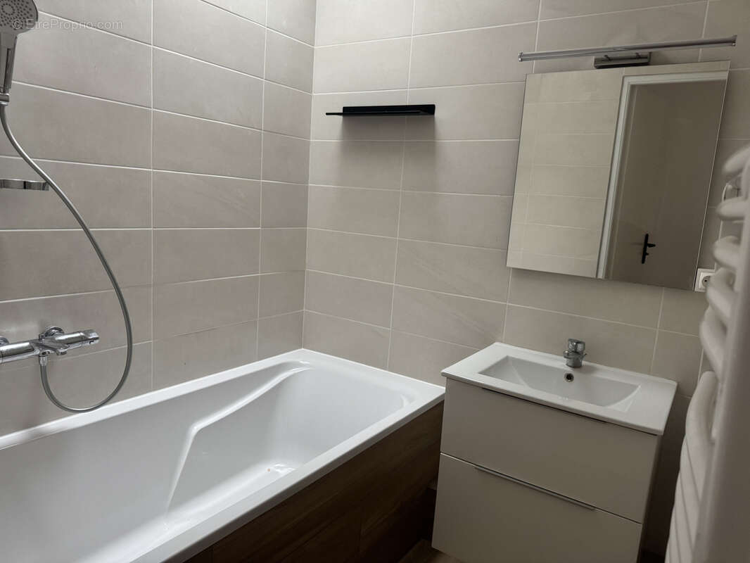 Maison à SAINT-GENIES-DES-MOURGUES